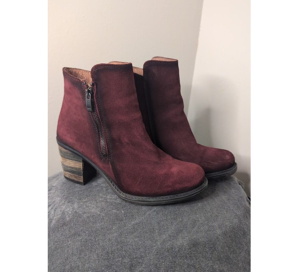 Eric Michael Burgundy Suede Ankle Boots EU 38 Made in Portugal